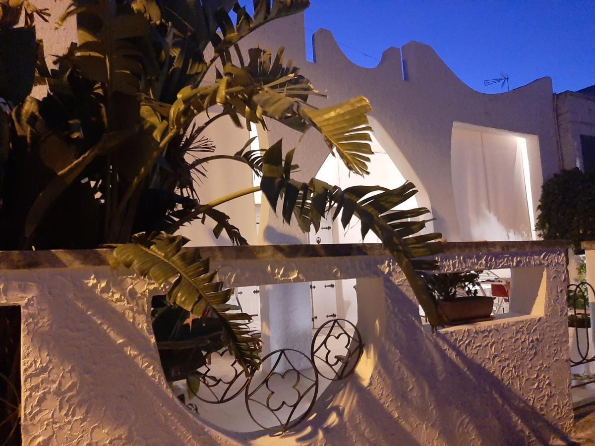 Villa Mediterranea Torre dell'Orso Luaran gambar