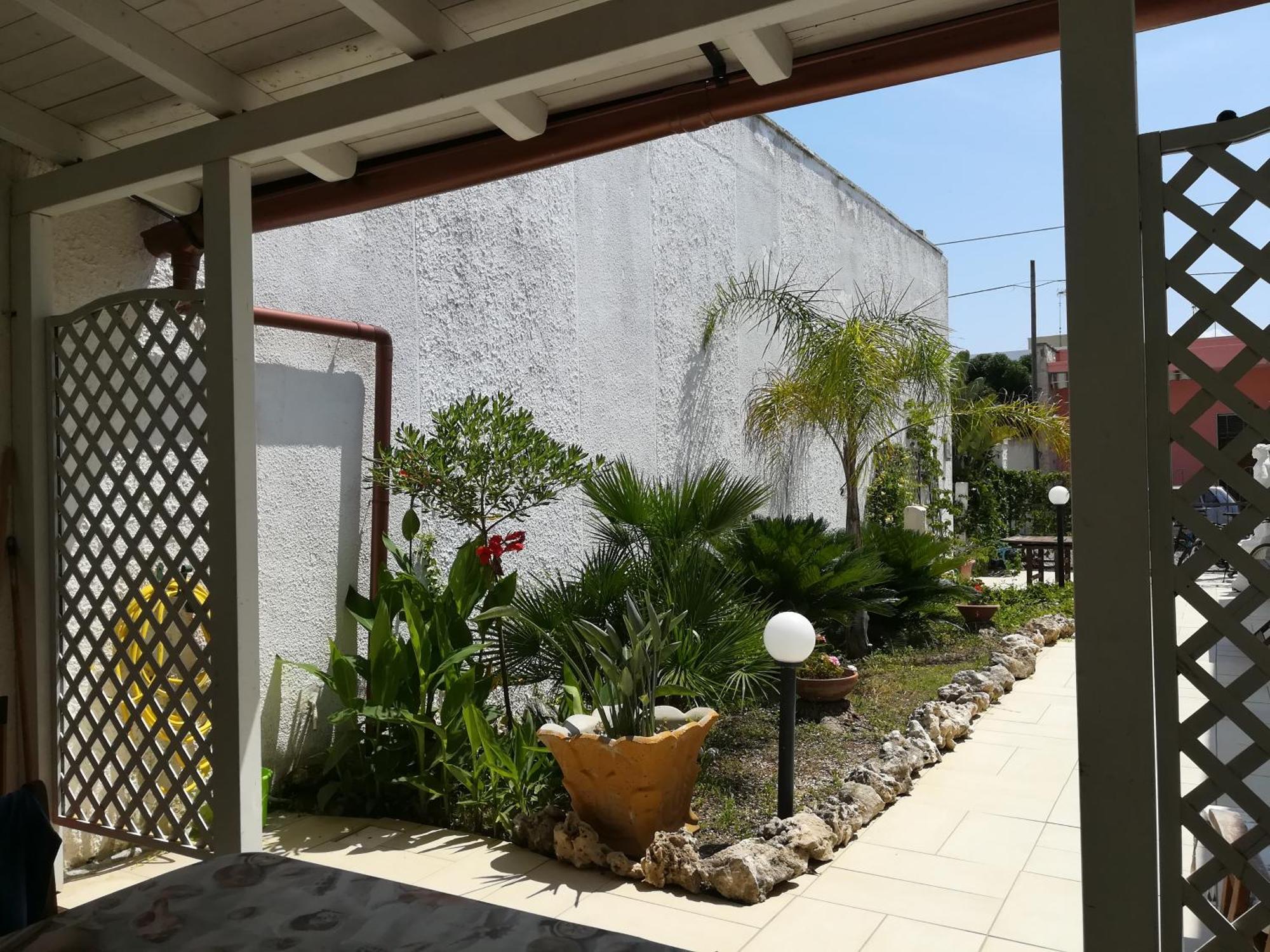 Villa Mediterranea Torre dell'Orso Luaran gambar